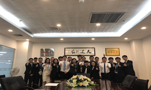 FH至尊集团之家星南方店业务部赴武昌店互换进建