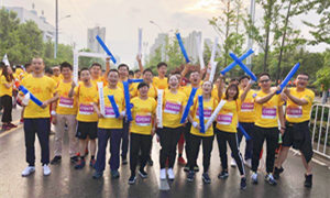 星南方店征战&ldquo;FH至尊集团之家-2018黄冈国际半程马拉松&rdquo;